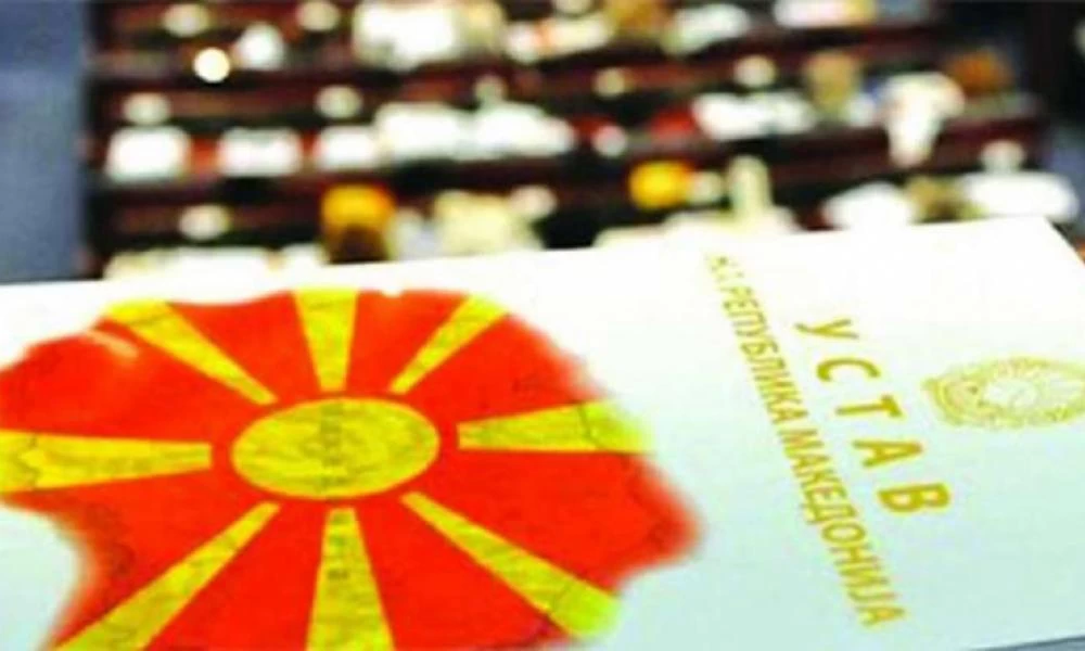 Έφυγε ο Ζάεφ, σήκωσαν ''μπαϊράκι'' οι Σκοπιανοί - Αφαιρούν το «Βόρεια» από το «Μακεδονία»